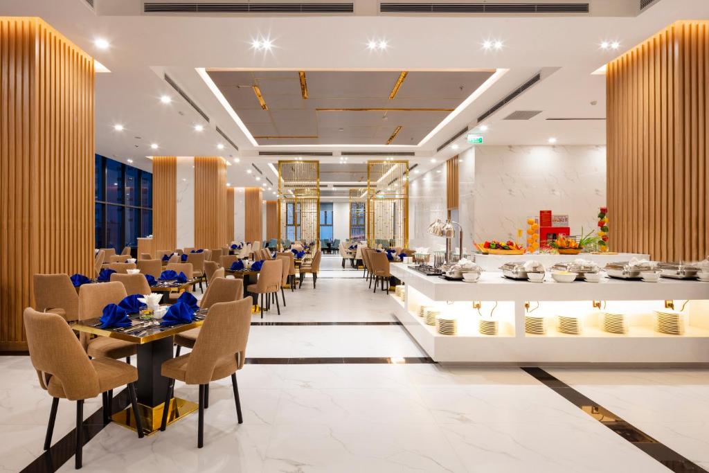 Khu vực ghế ngồi tại Virgo Hotel Nha Trang