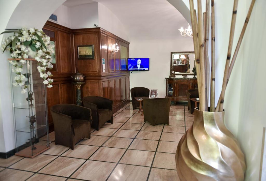Hotel Regina Margherita - Resim 24