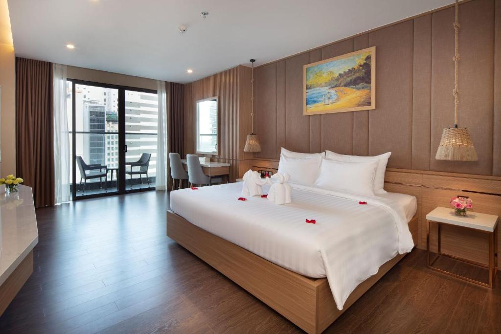 Phòng Deluxe Giường Đôi/2 Giường Đơn Nhìn Ra Thành Phố
