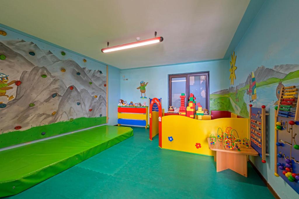 Dětský klub v ubytování Residence Ruculì - Ruculì Hospitality