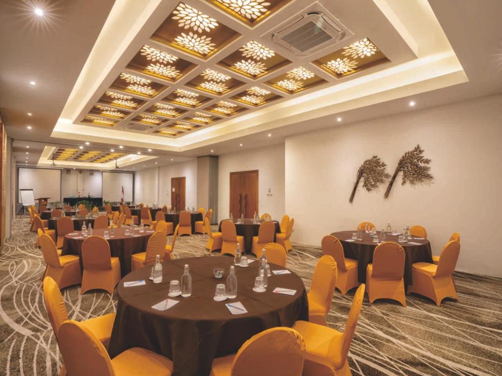 Posezení v ubytování Sima Hotel Kuta Lombok