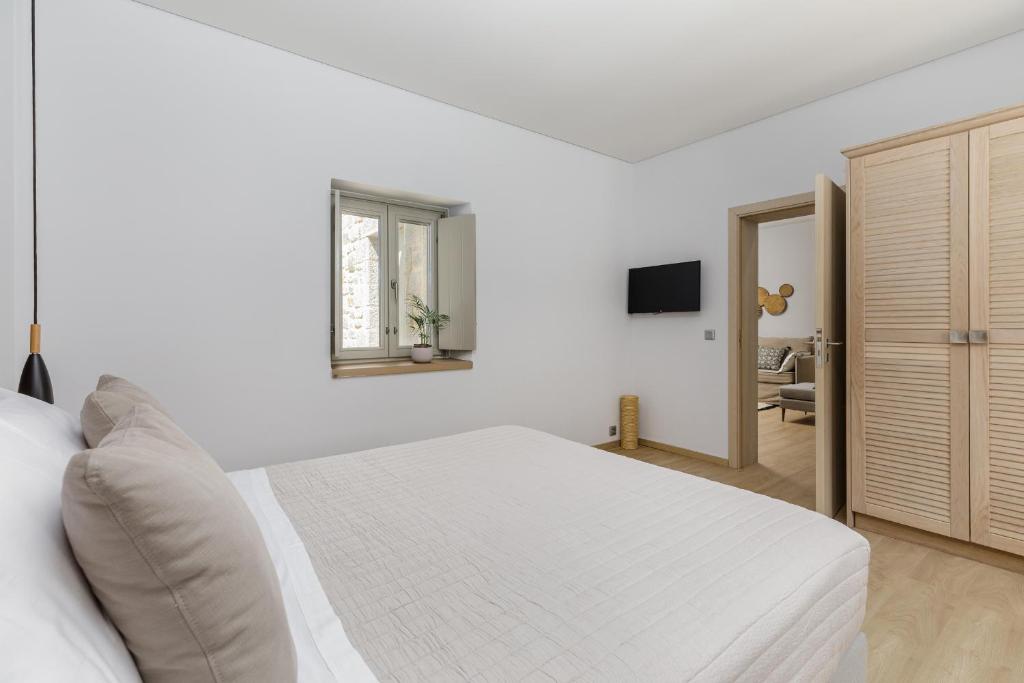 Salvia Areopolis All Suite Hotel - 7