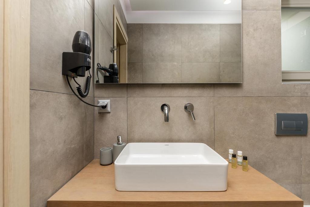 Salvia Areopolis All Suite Hotel - 12