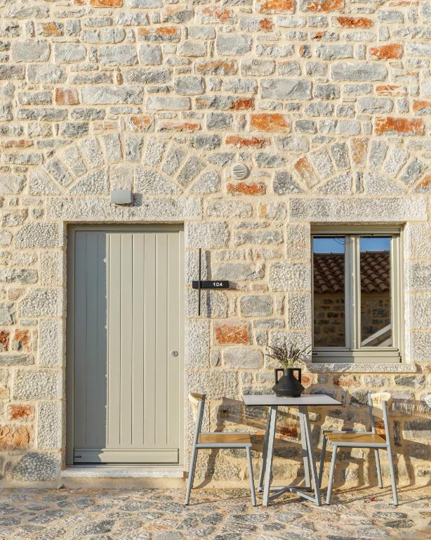 Salvia Areopolis All Suite Hotel - 9