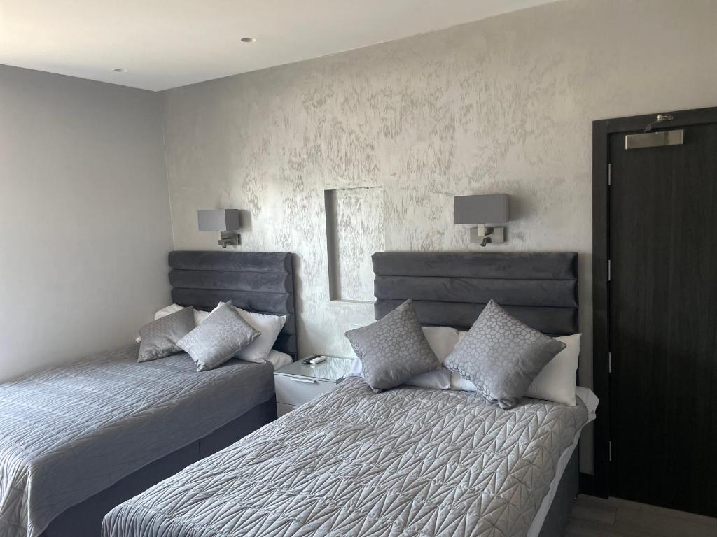 
Quadruple Room with Private Bathroom
