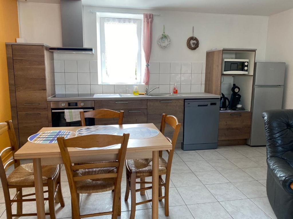 Appartement 2 chambres et cuisine-salon, Vierville-sur-Mer – Updated ...
