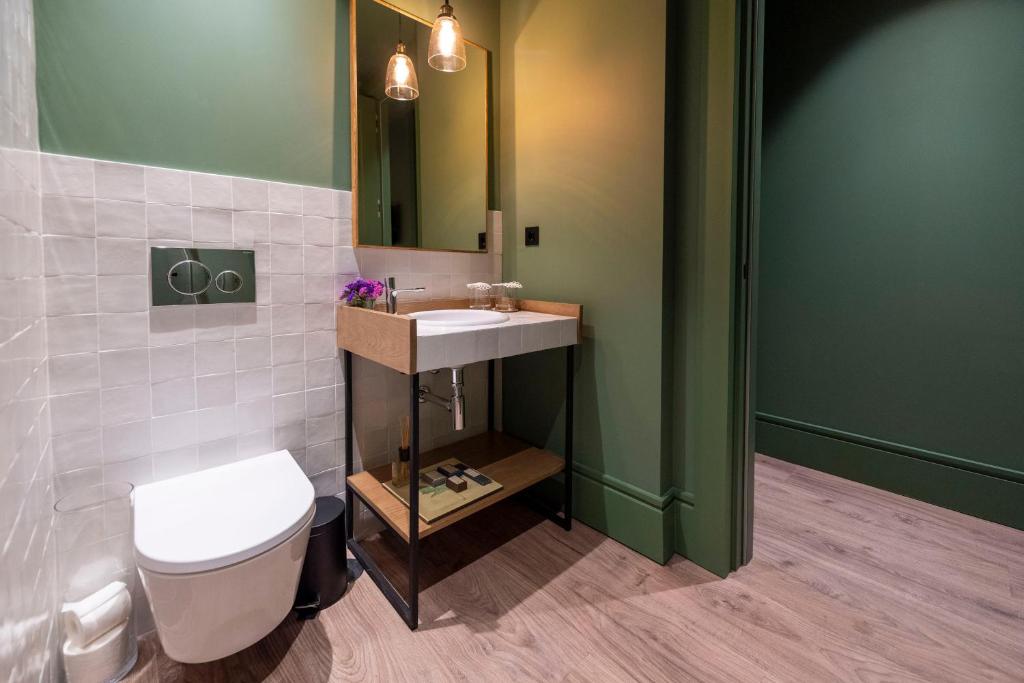 The Grove Houses - 11