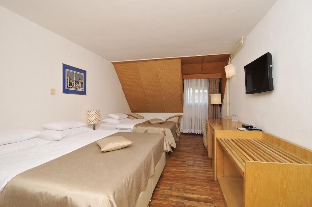 Hotel Club A Kopaonik - Habitación Triple Familiar