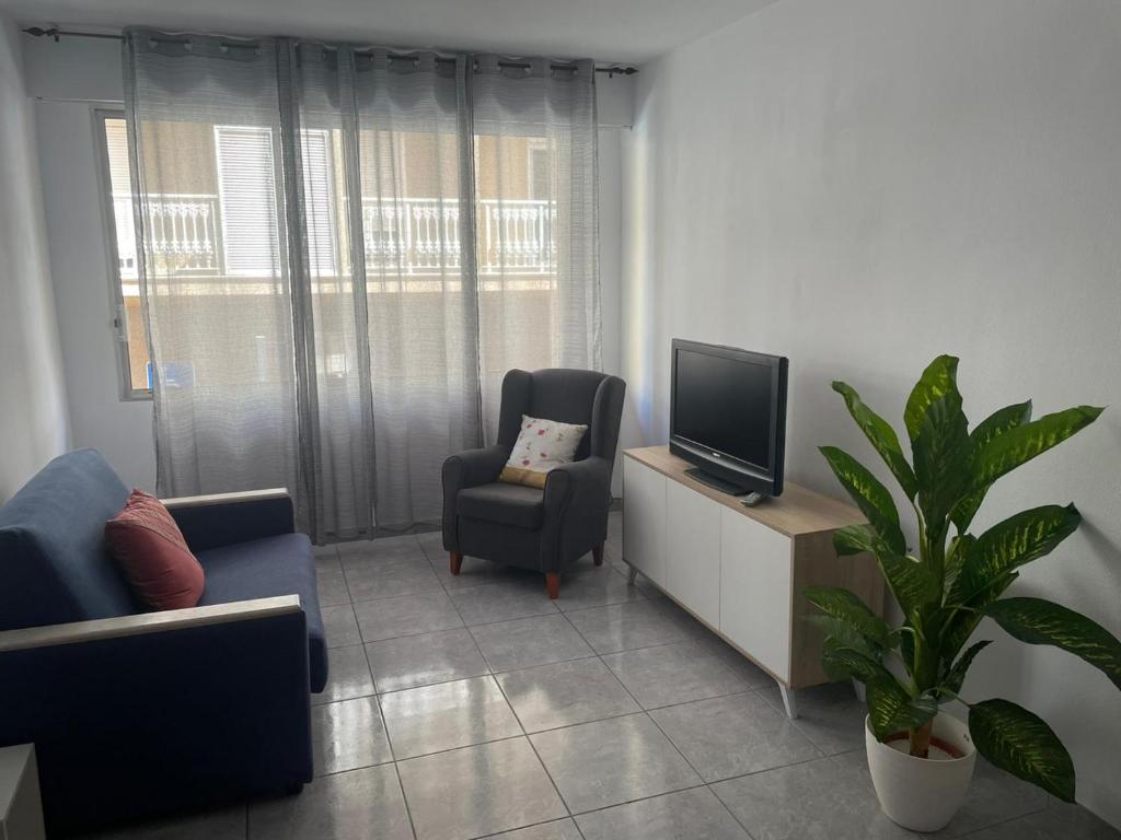 Een zitgedeelte bij Apartment Ifaya El Médano Center, 3 bedrooms
