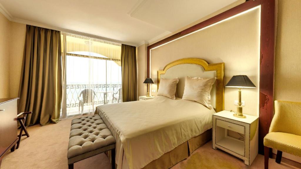 Imperial Palace Hotel - Salle Double Supérieure Avec Vue Sur La Mer Et Balcon (2 Adultes + 1 Enfant)