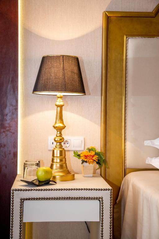 Imperial Palace Hotel - Chambre Double Supérieure Avec Vue Sur Le Jardin Et Balcon