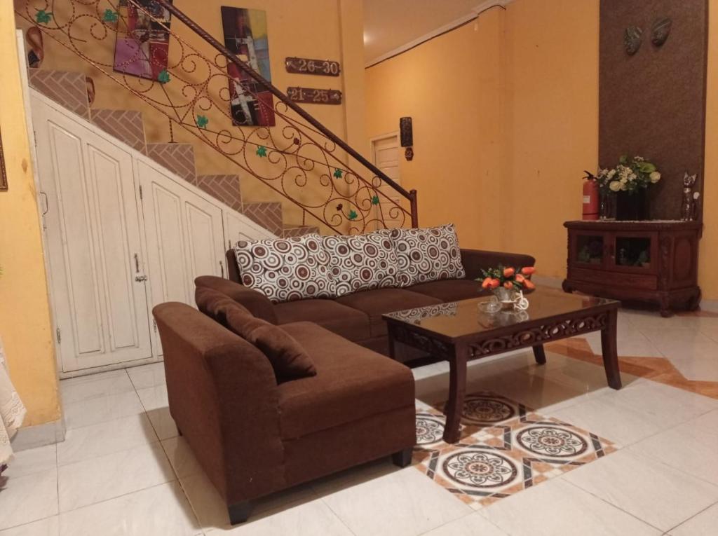 Posezení v ubytování HOTEL NAYORA PRABUMULIH