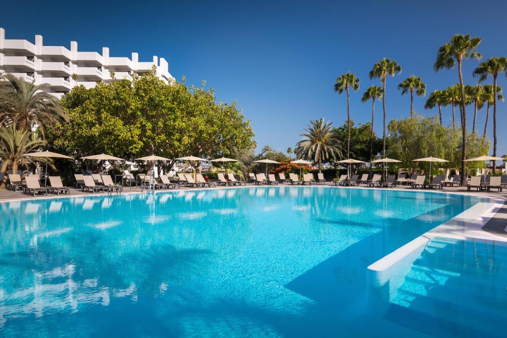 The swimming pool at or close to Barceló Margaritas Royal Level Adults Only