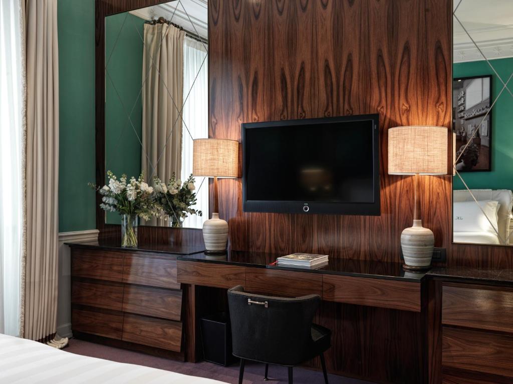 J.K. Place Roma - The Leading Hotels of the World - Resim 41