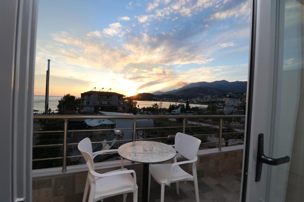 Gallery image of Vourtaréa Guesthouse in Himare
