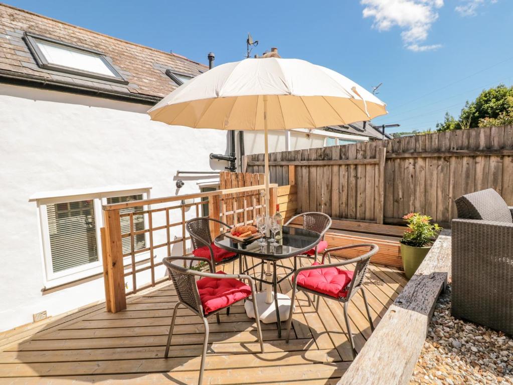 The Hideaway, Dartmouth Updated 2024 Prices