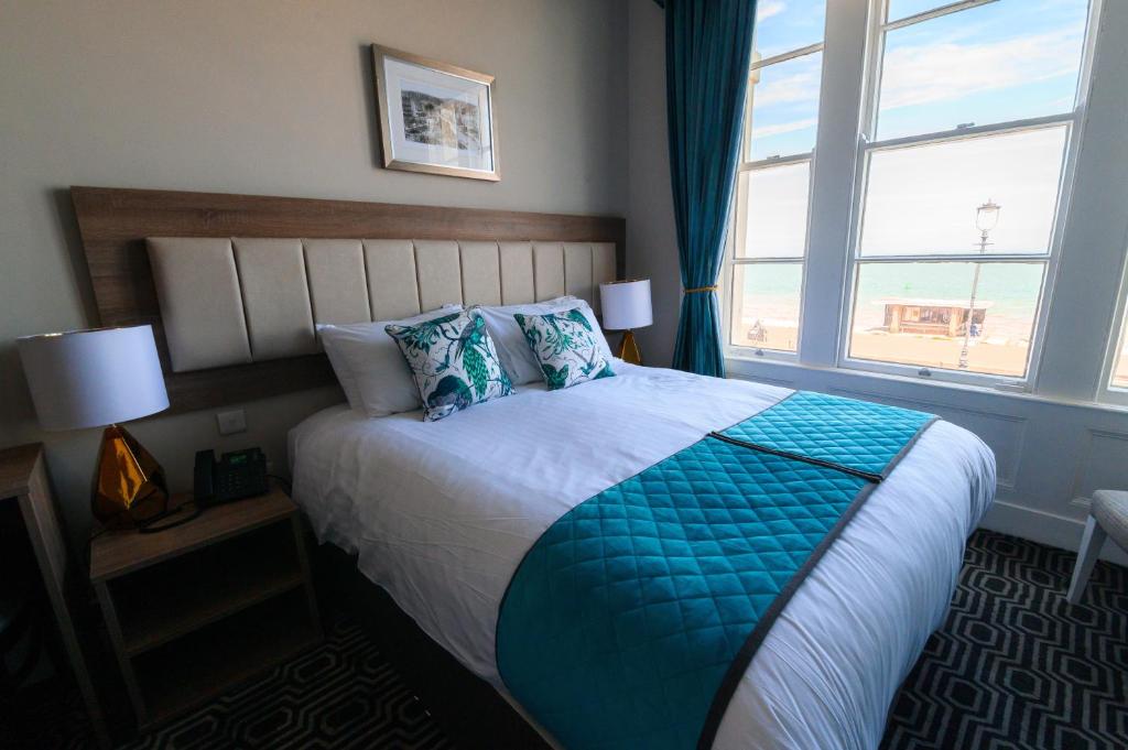 
Standard Double or Twin Room with Sea View
