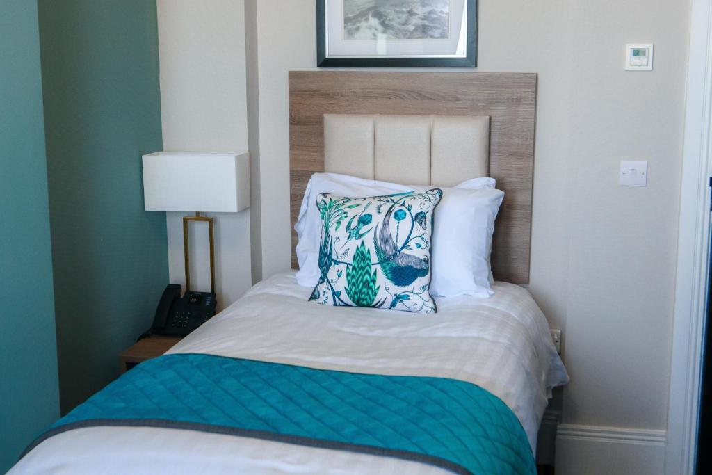 
Single Room with Sea View
