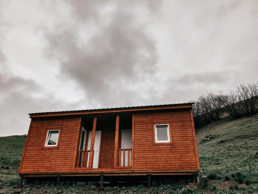 Edifici on està situat l'hostal o pensió