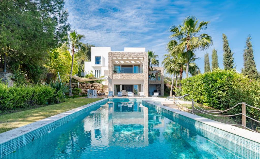 Villas Impresionante villa moderna en Benahavís en Estepona, Andalucía