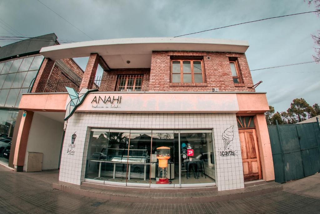 Imagen de la galería de Departamentos BOULEVARD PLAZA FRANCIA, en San Rafael