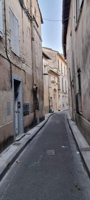 Zdjęcie z galerii obiektu Studio meublé quartier Carnot w Awinionie