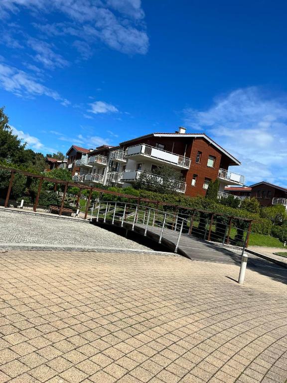 Vonkajšia záhrada v ubytovaní Neptun Park Apartament - 100 m od plaży
