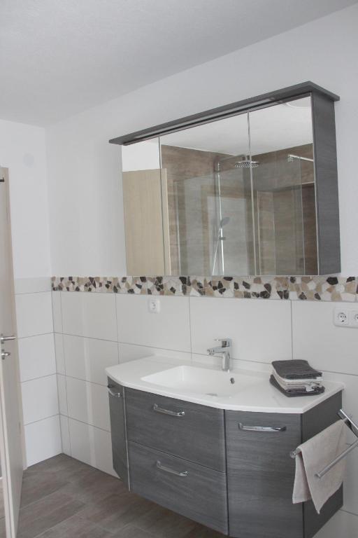 Koupelna v ubytování Gästehaus Nebenan
