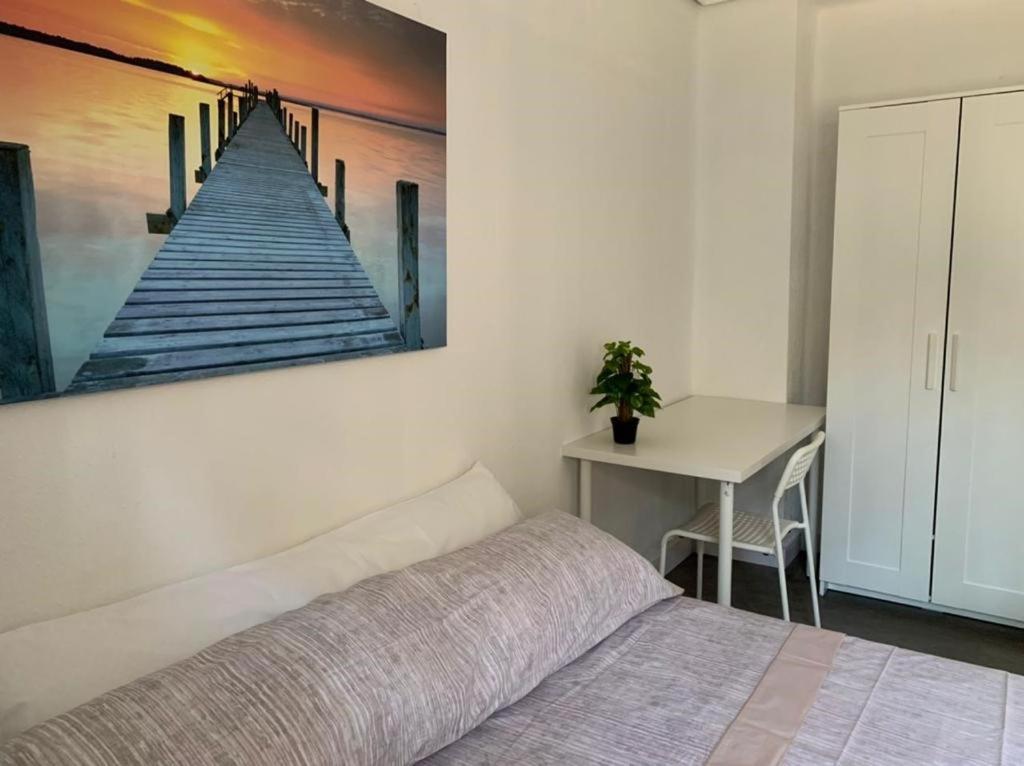 Espectacular apartamento a 100mt de la playa Las Arenas ...