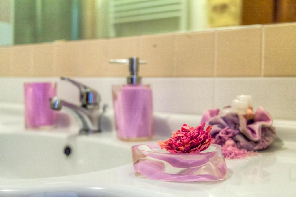 Koupelna v ubytování Residenza de l'Osmarin Suites