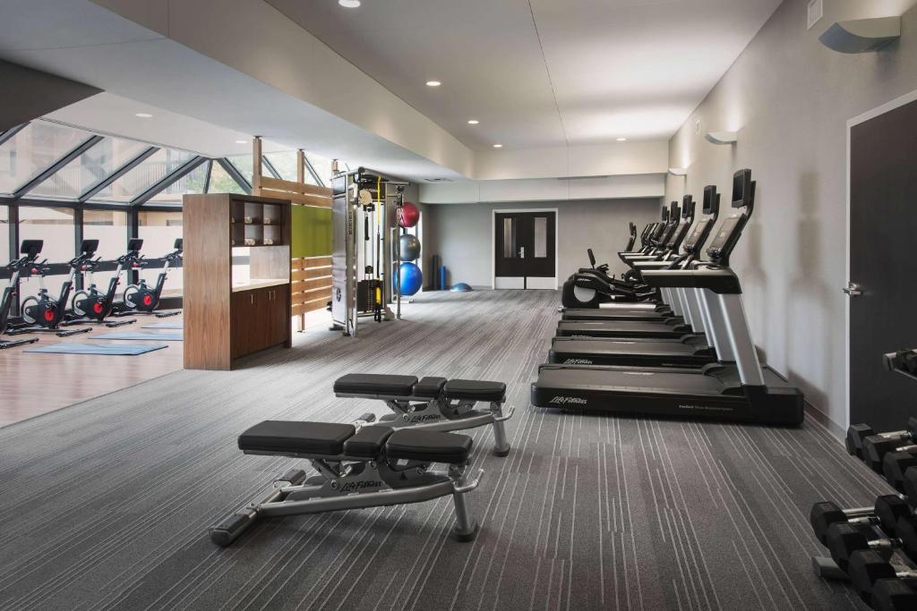 Fitness centrum a/nebo fitness zařízení v ubytování Sonesta Select Whippany Hanover