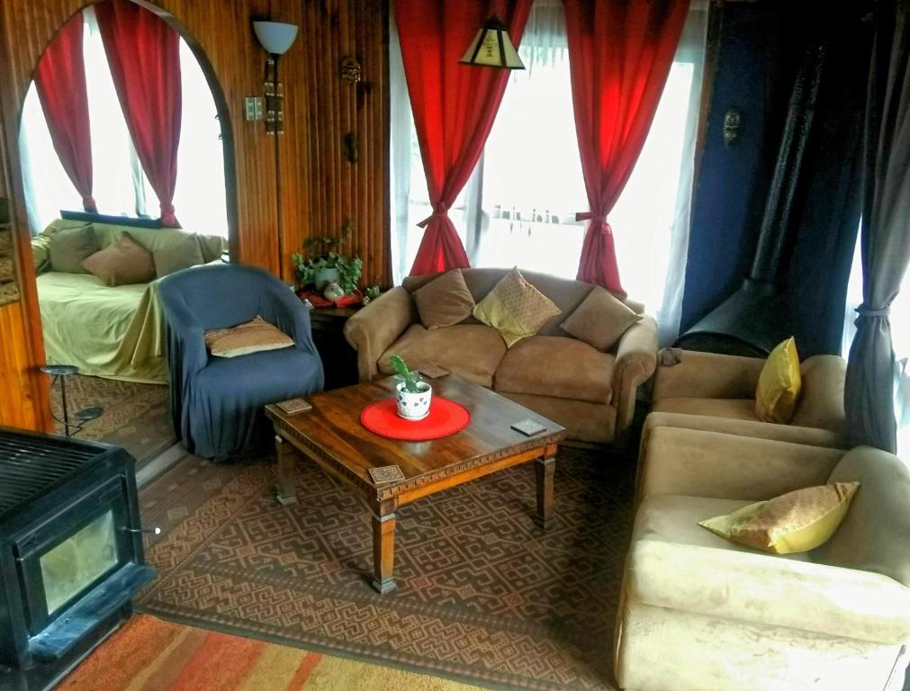 Posezení v ubytování Hostal Casa Galerna de La Montaña
