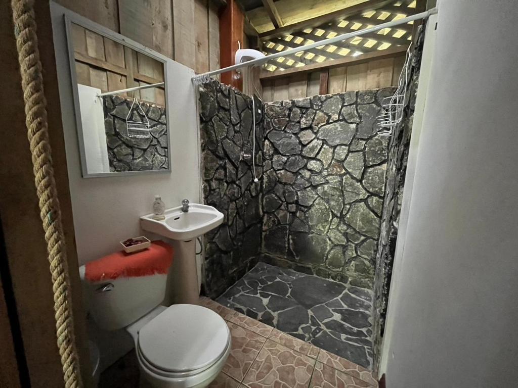 Koupelna v ubytování El Zota Hotel