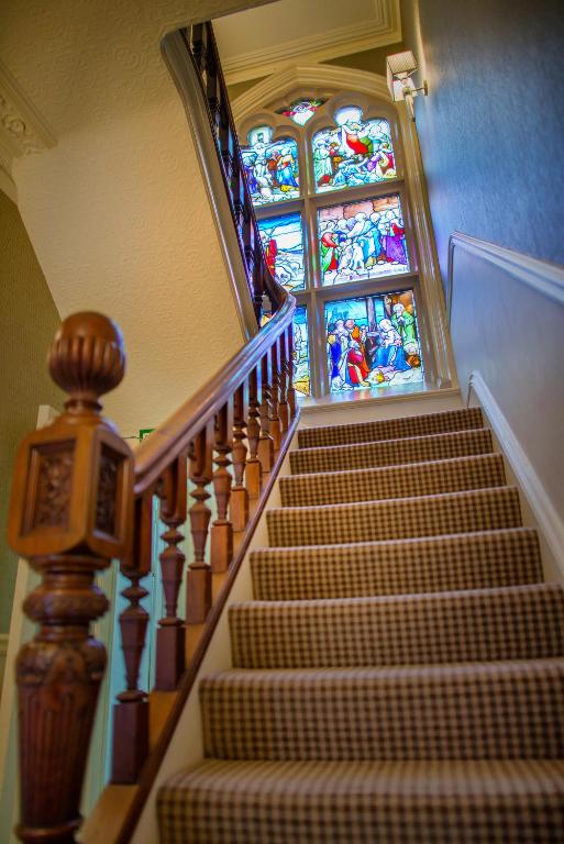 Ascot House - Resim 10