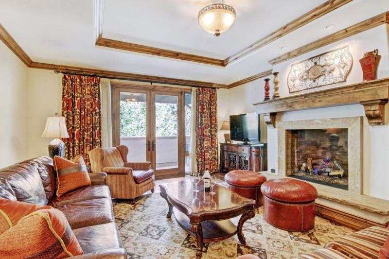 Luxury Ski-In, Ski-Out 1 Bedroom Residence In Lionshead Village At Vail Square - Appartement Met één Slaapkamer