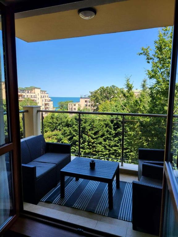 Balkón nebo terasa v ubytování Europroperties Golden Line