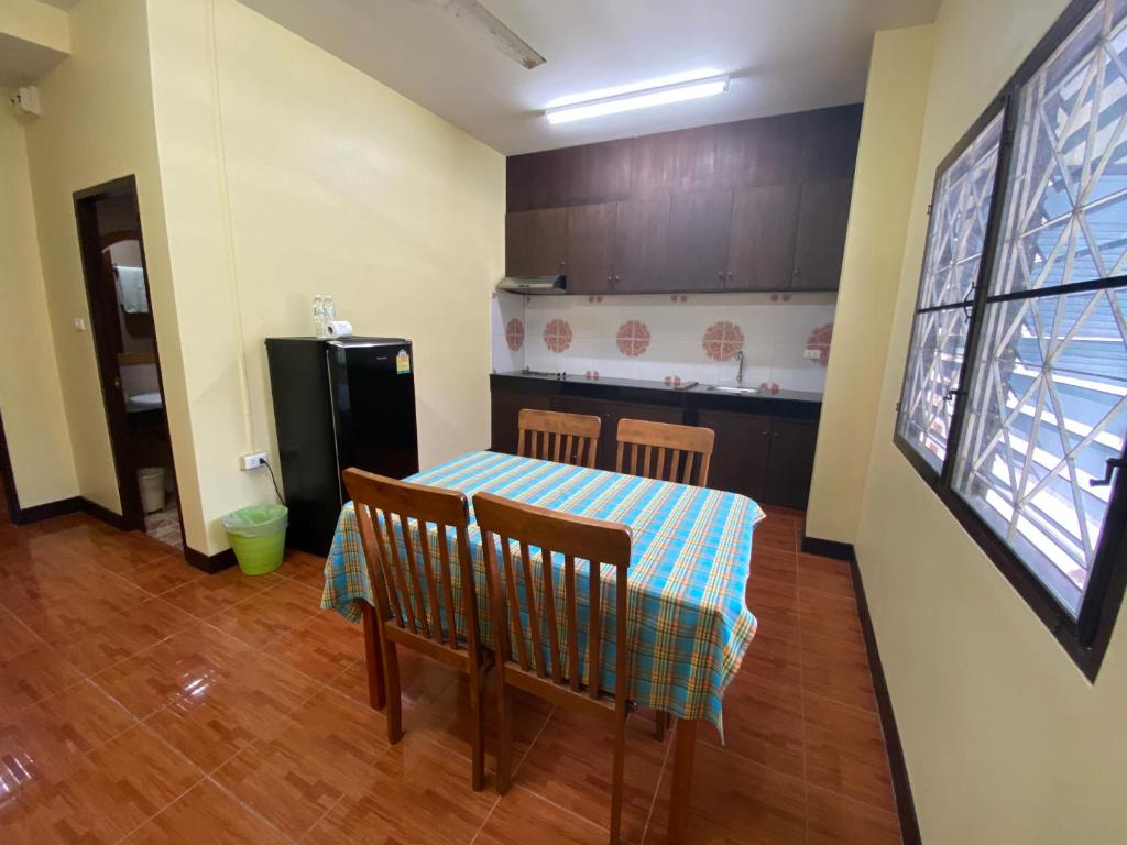 Kuchyň nebo kuchyňský kout v ubytování Nanai 2 Residence Patong Phuket