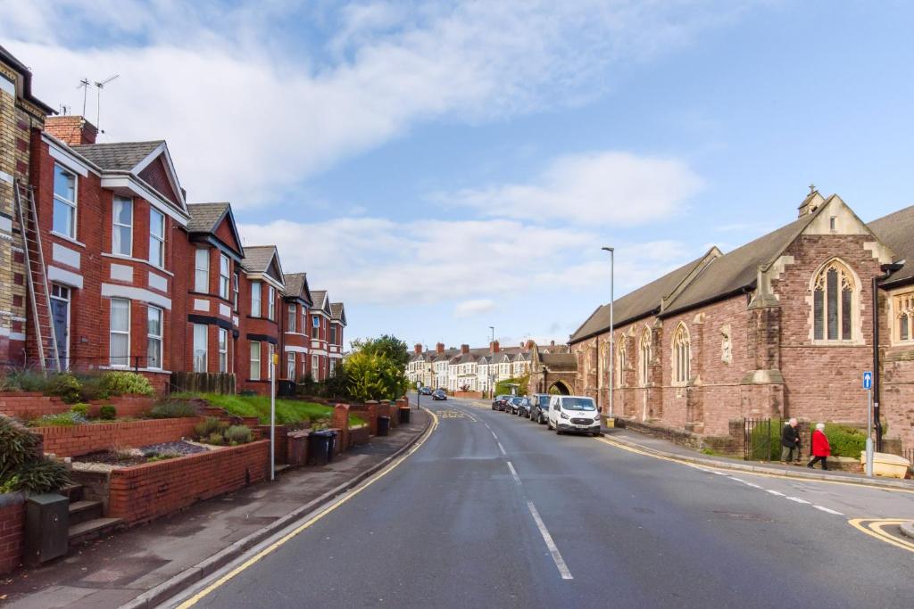 Gallery image of Handpost Mews in Newport