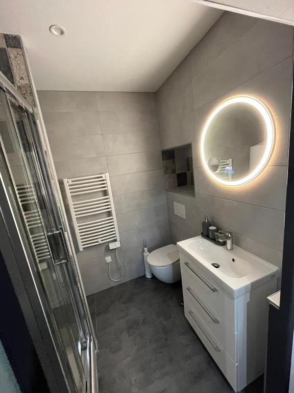 Kúpeľňa v ubytovaní Privilège Spa, jacuzzi & Sauna