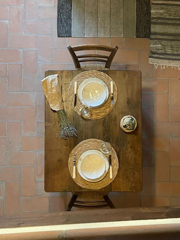 Coffee and tea making facilities at LA CORTE DEI GELSOMINI