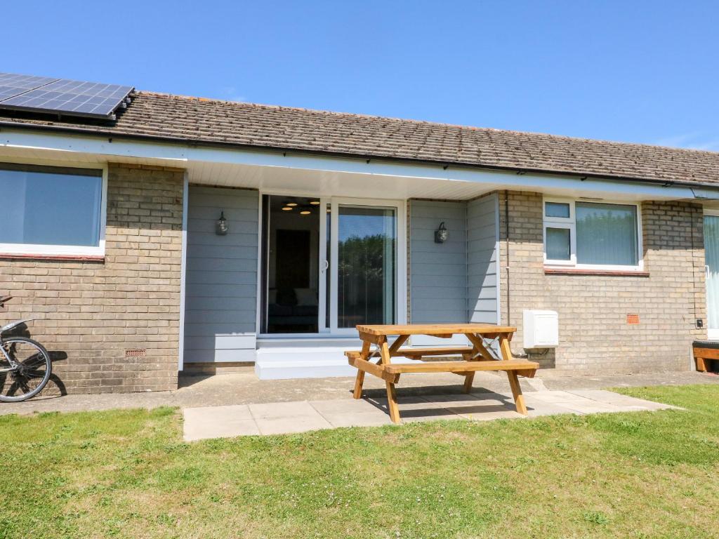 Waves, (updated prices 2024)