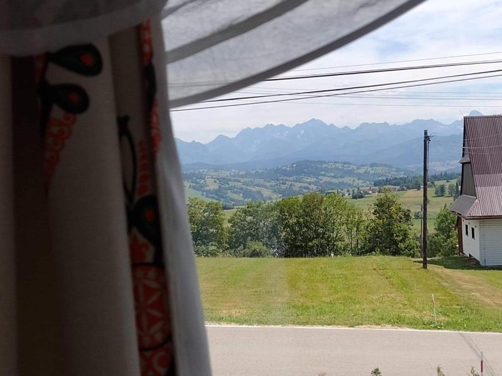 Výhľad na hory alebo výhľad na hory priamo z privátu