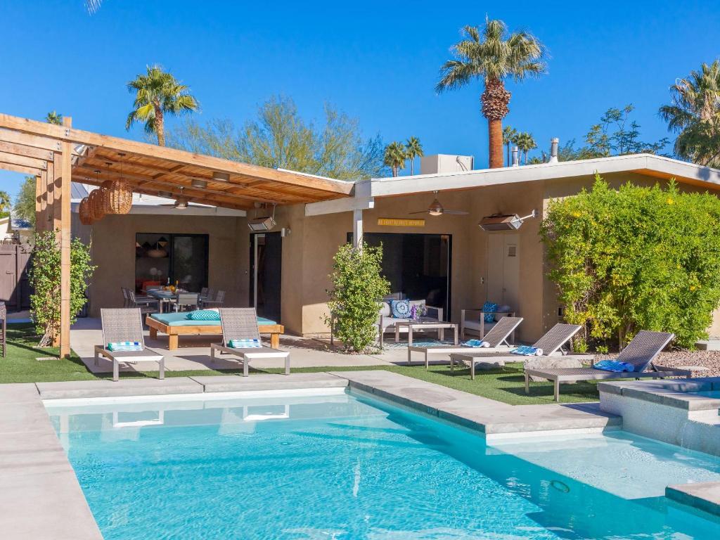 Gallery image of Atomic Ranch Heaven in Palm Springs