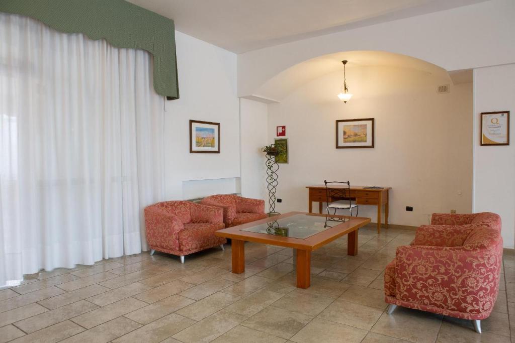 Posezení v ubytování Hotel Ramapendula