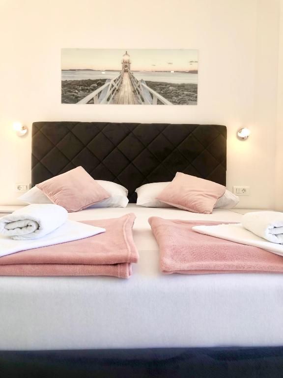Hotel B&B CHAMBERLAIN - Chambre Double De Luxe Avec Balcon Et Vue Sur Mer