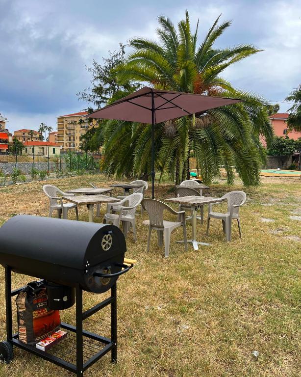 Zdjęcie z galerii obiektu Il Gattino di Porto - apt 4 - Monolocale terrazzo piscina w mieście Imperia