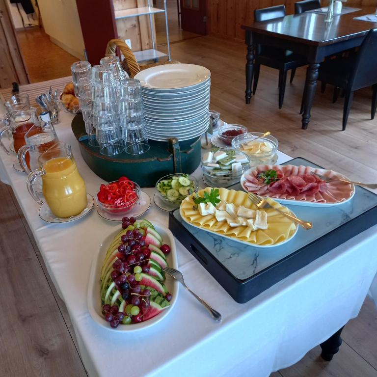 Jídlo v hotelu nebo okolí
