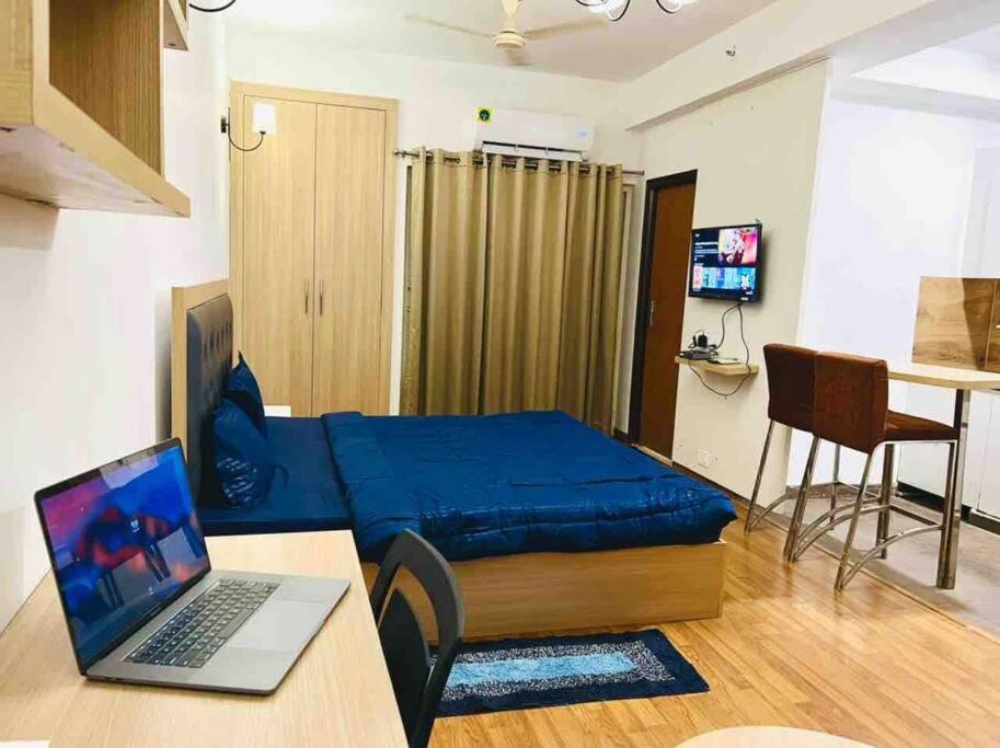 Triangle by Noida Studios, Noida Updated 2022 Prices
