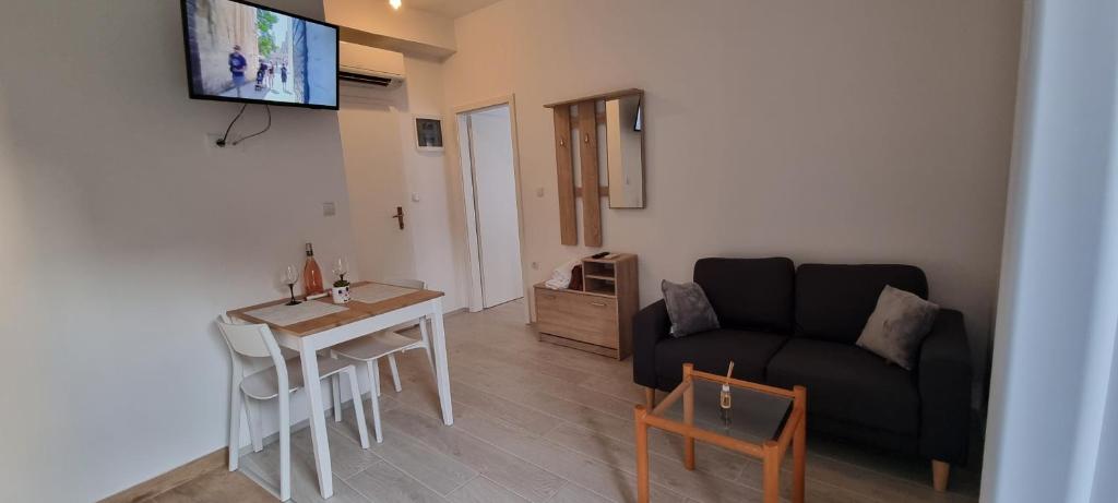 Posedenie v ubytovaní Apartments Vlaho