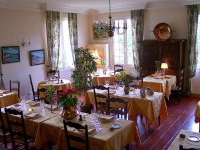 Restaurace v ubytování Hostellerie de la Bouriane